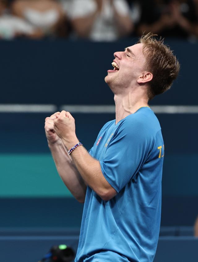 纪录不仅是 纪录不仅是