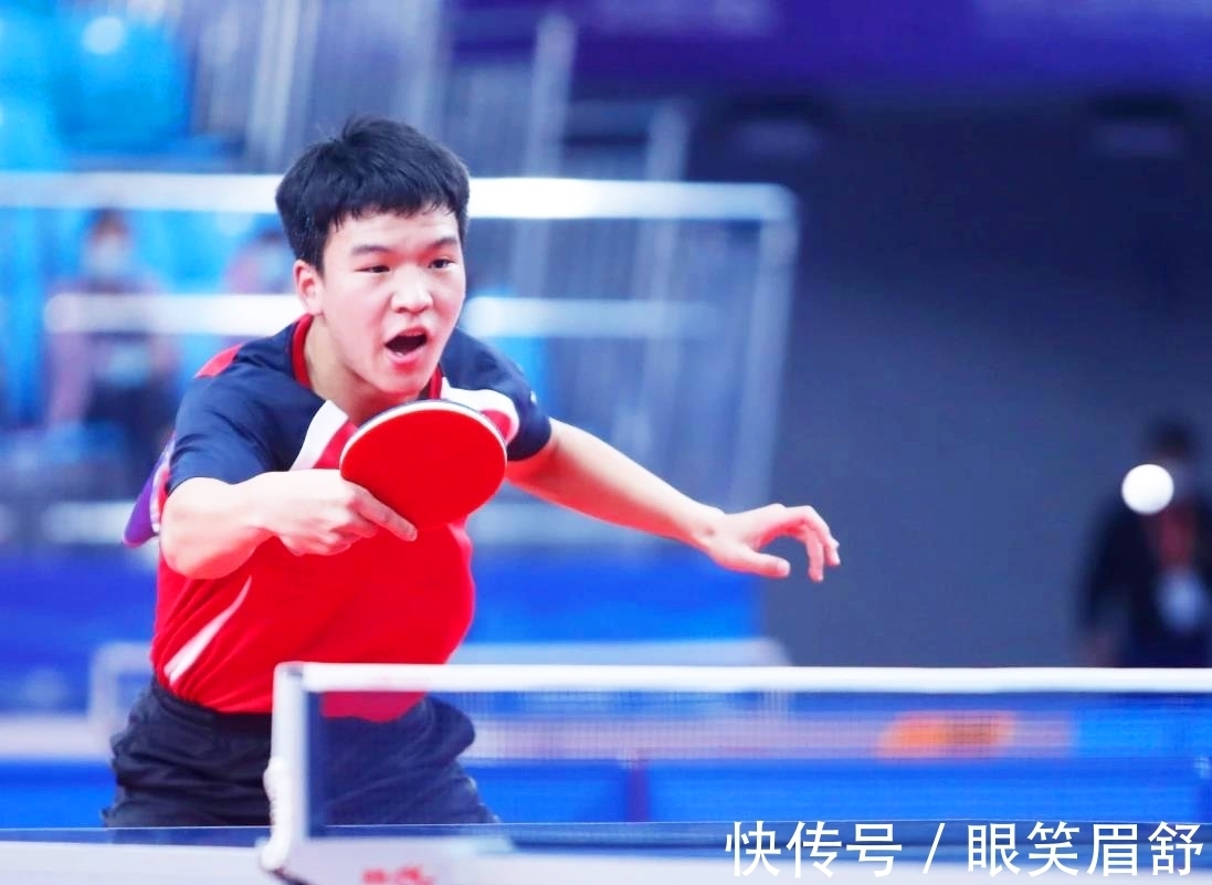 努力工作是 努力工作是