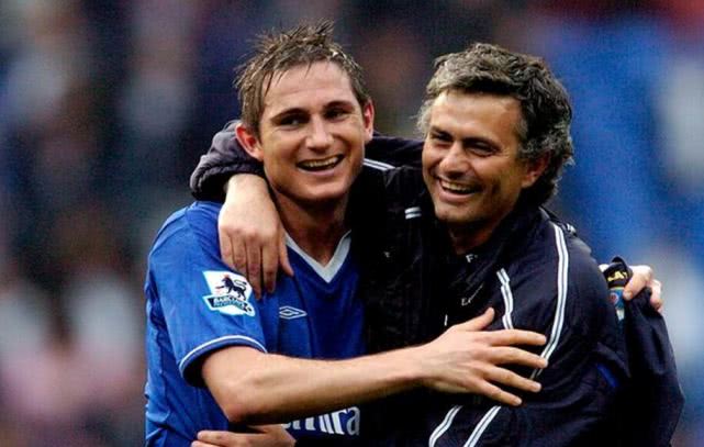 库里和汤普 库里和汤普