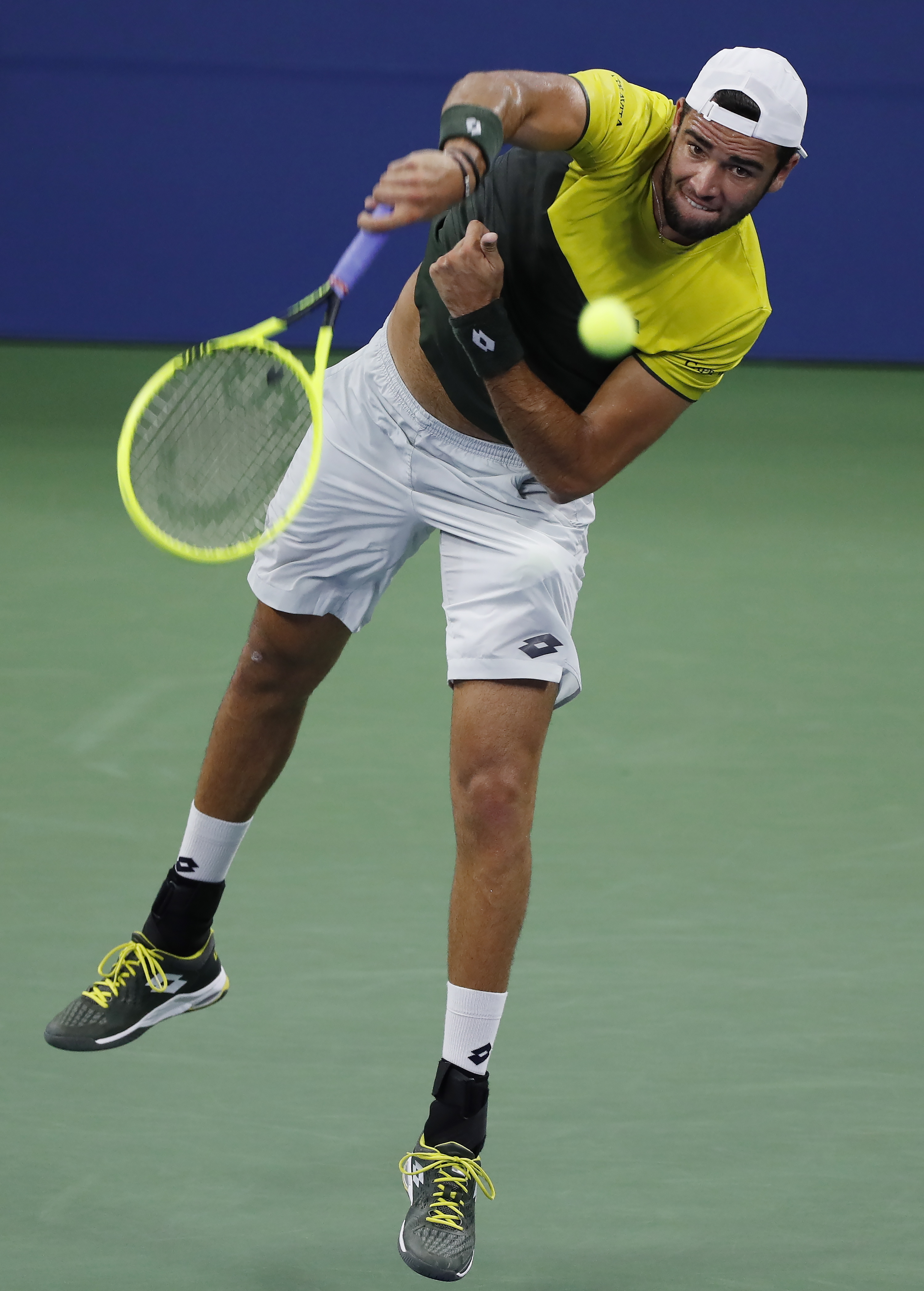 据知情人士 据知情人士