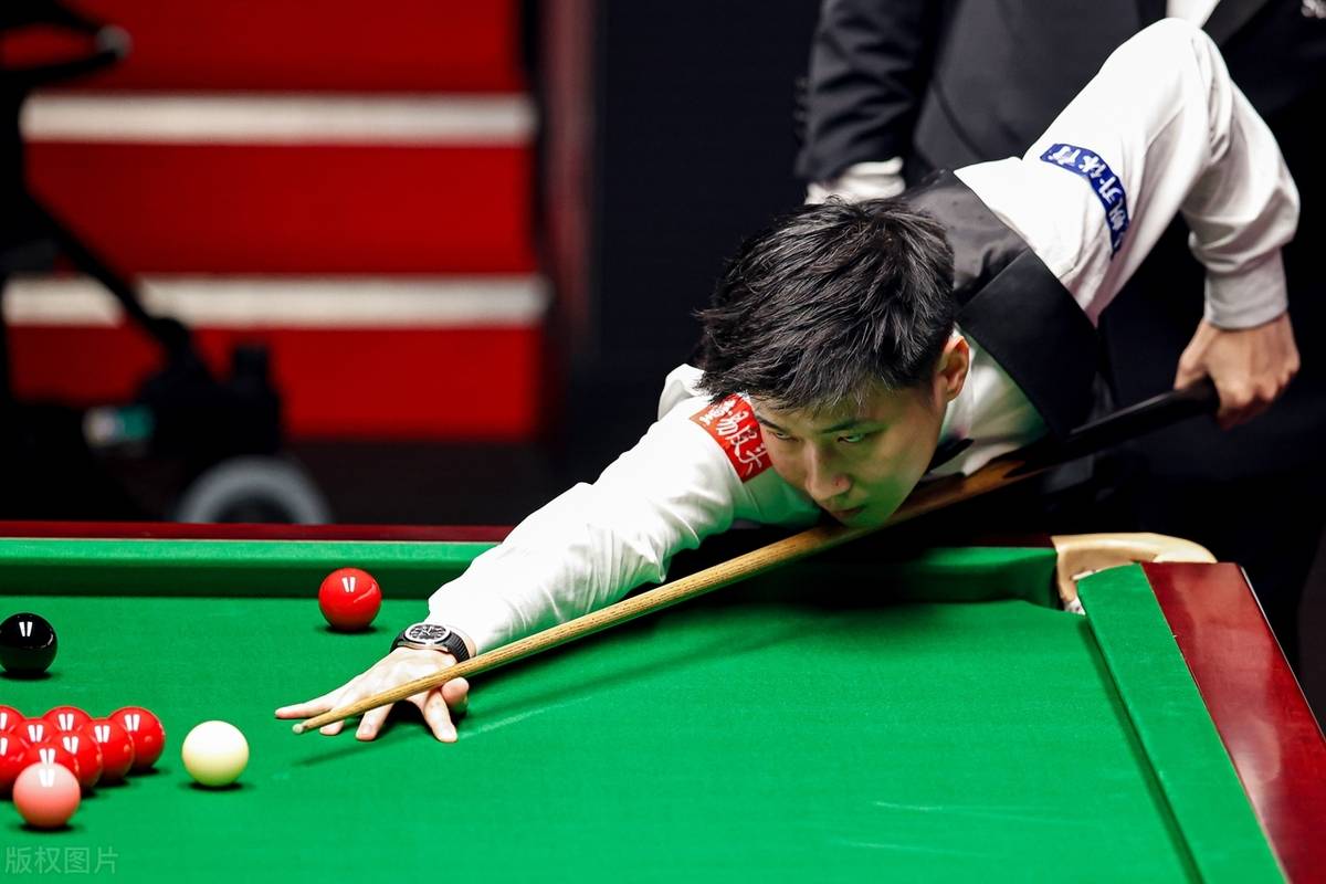 随着比赛的 随着比赛的